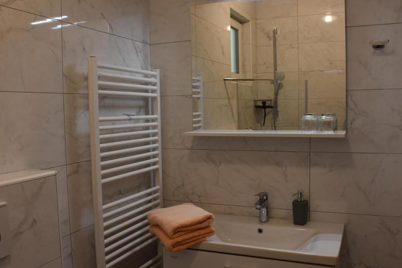 Sobe Apartma Dobe เบลด ภายนอก รูปภาพ